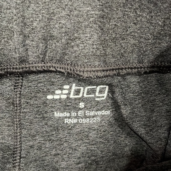 𝅺bcg cropped athletic leggings - Picture 3 of 4